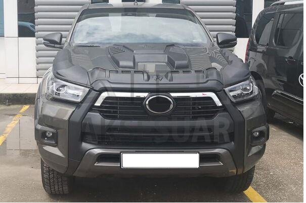 adsiz.png Toyota Hilux Dragon Ön Kaput Rüzgarlığı 3 Parça 2020 ve Sonrası - Görsel 1