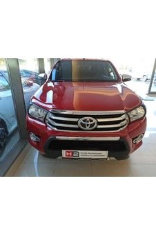 Toyota Hilux Revo 2016-2019 Far Çerçevesi Kaplama Siyah N11.44337